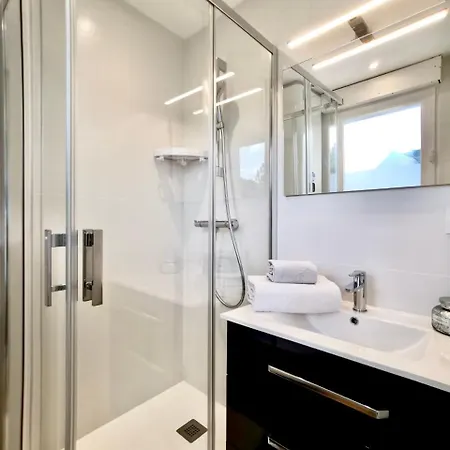 公寓 L'azur - 50 M De La Plage, Wi-fi, Moderne, *