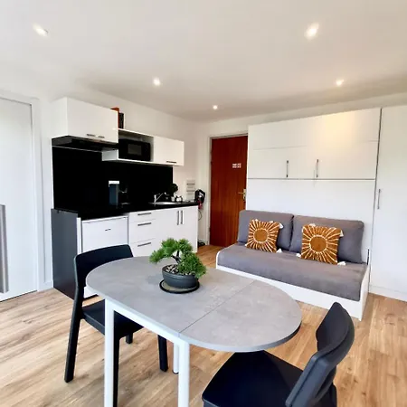 Appartement L'azur - 50 M De La Plage, Wi-fi, Moderne, La Baule-Escoublac