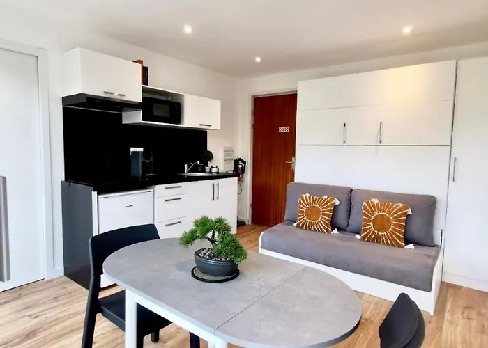 Apartment L'azur - 50 M De La Plage, Wi-fi, Moderne, La Baule-Escoublac